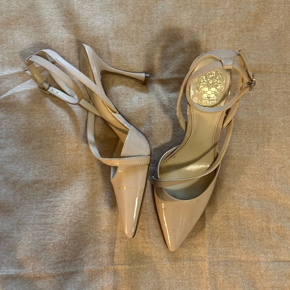 Vince Camuto Tan crossover heel